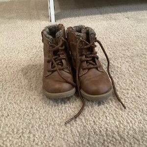 Brown Lace-Up Boots